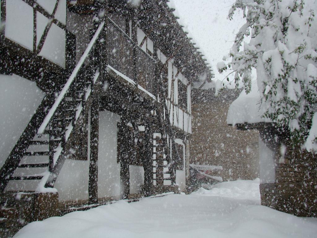 Dedovite Kashti Hotel Stefanovo  ภายนอก รูปภาพ