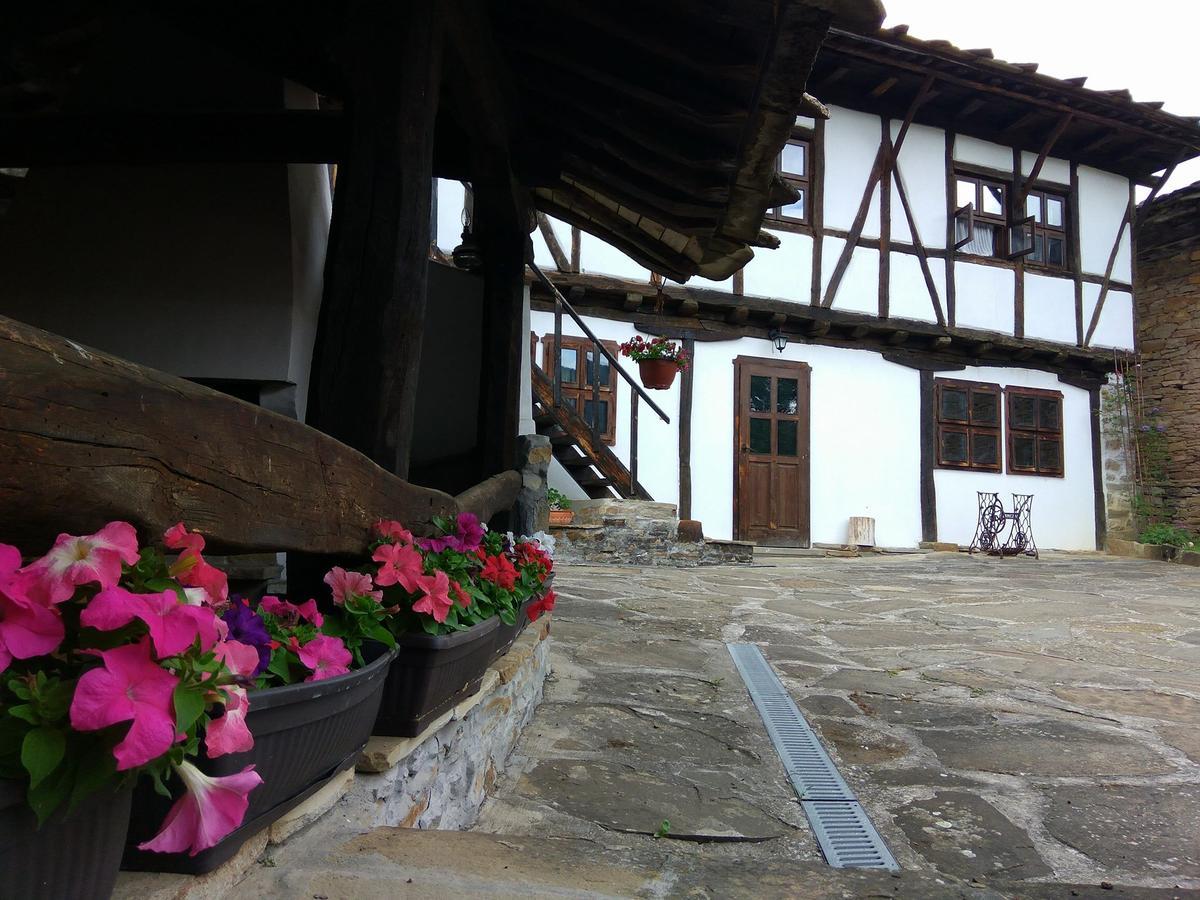 Dedovite Kashti Hotel Stefanovo  ภายนอก รูปภาพ